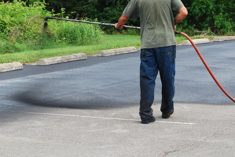 Blacktop Sealcoating in San Antonio, TX